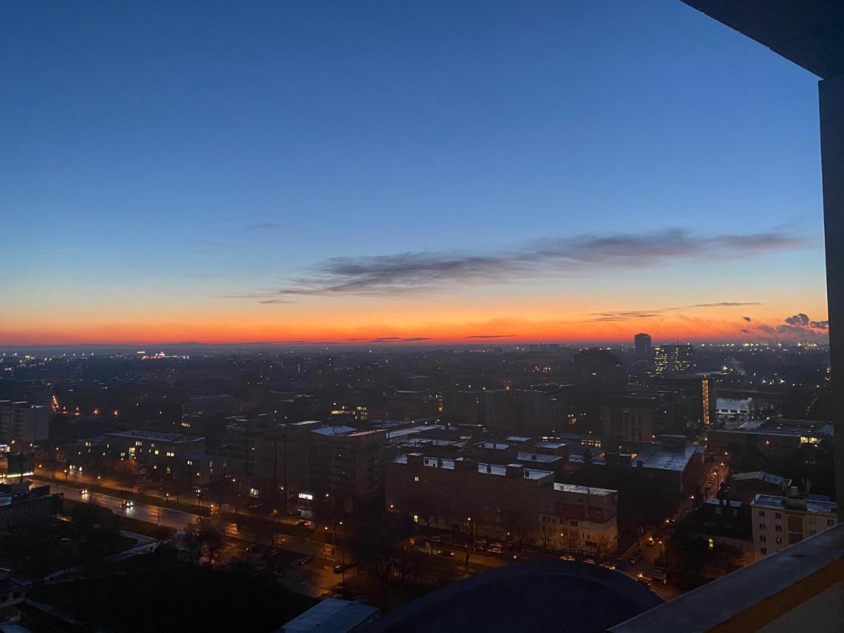 Fantastic View From The 20Th Floor Apartment Bratislava Bagian luar foto